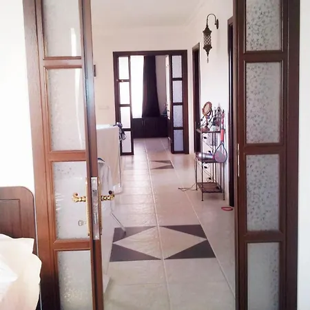 Mavi Calis فيلة *